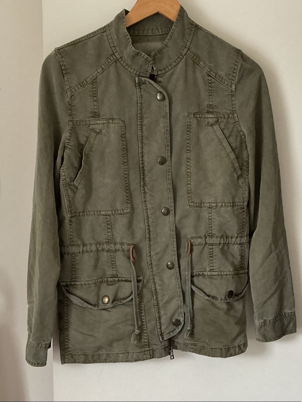 HINGE Women's Olive Green Utility Jacket - Casual Field Coat